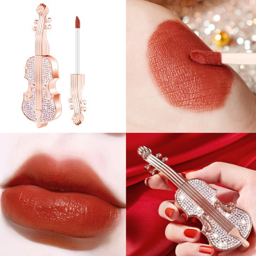 Lip gloss pelembab merah