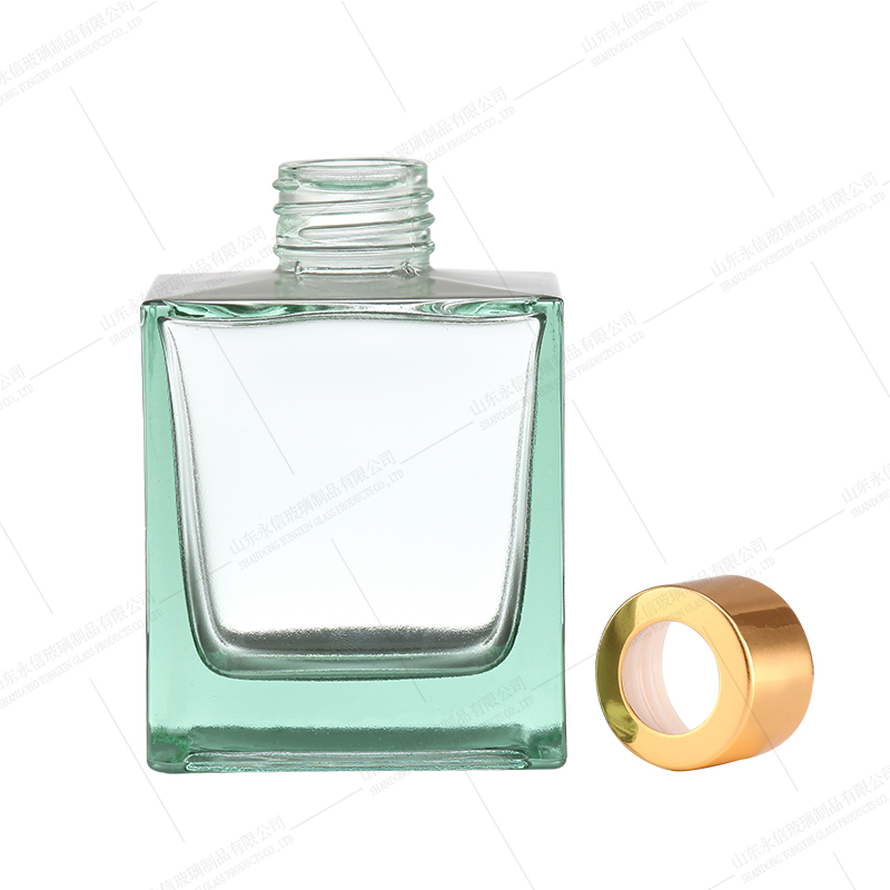 Premium transparent aroma diffuser bottle provider