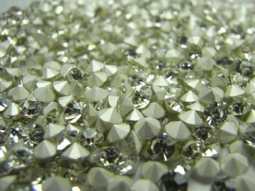Pointback rhinestone Fashion Chaton Made of crystal