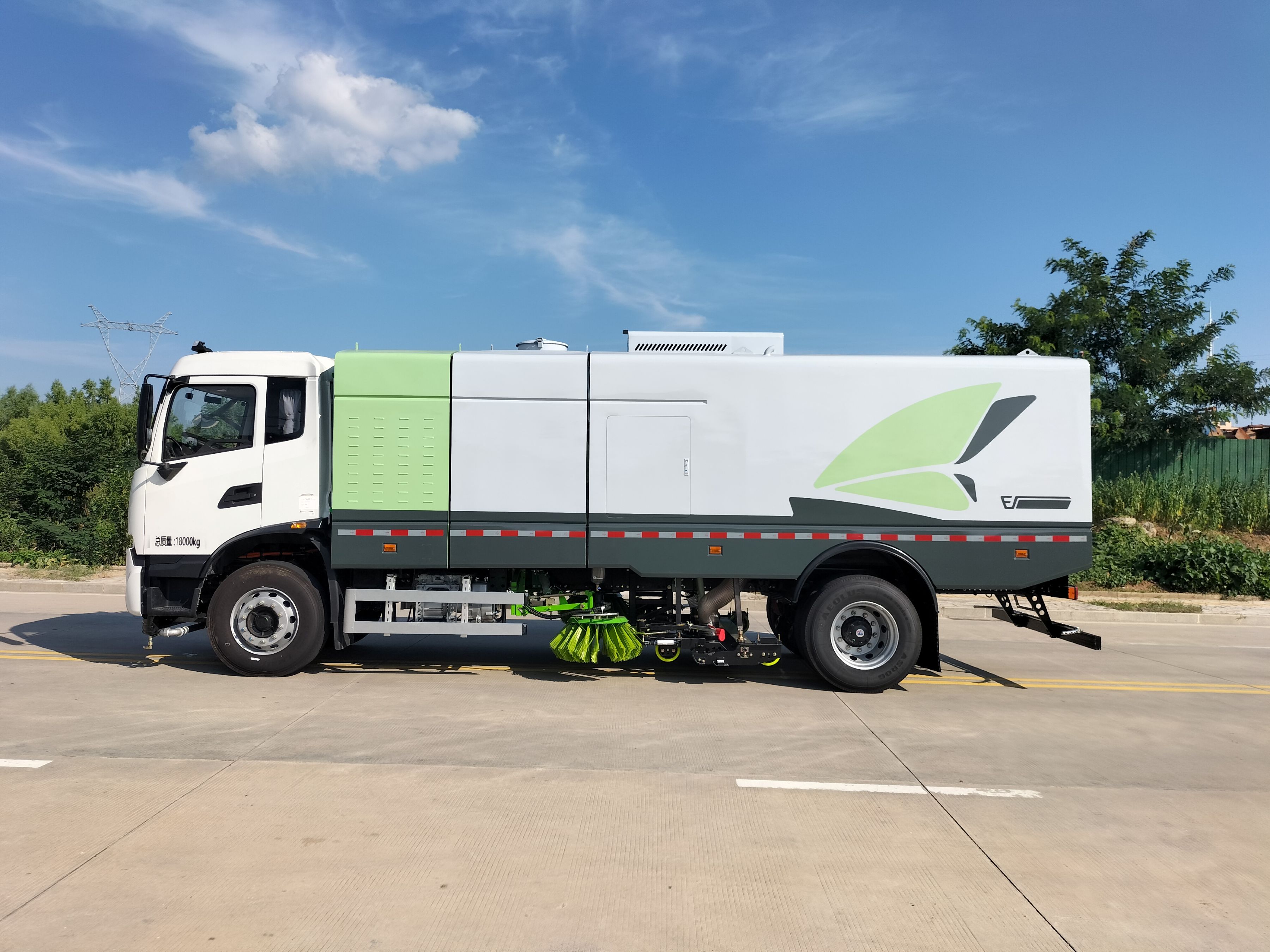 Modern Mounted Street Sweeper for Efficient Waste Removal