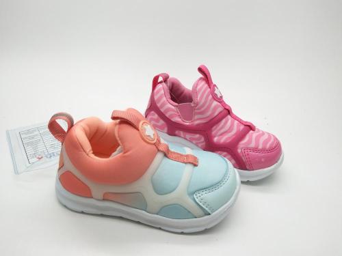Nuevos zapatos de niña cómodos y de moda