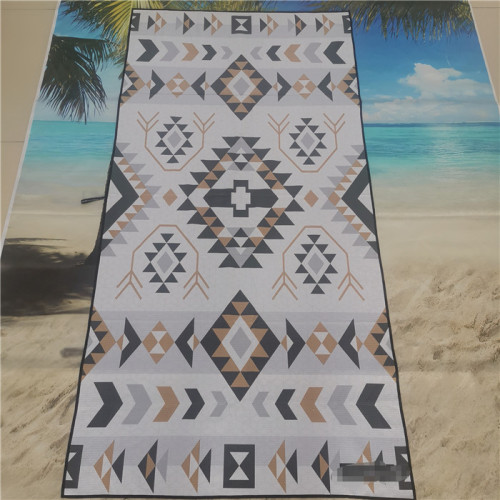 Travelling round printed beach towel