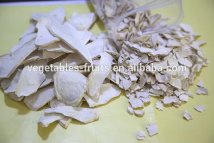 New air dried horseradish flakes