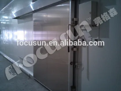 Cold storage for block ice, flake ice, tube ice