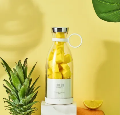 Portable 300ml Stainless Steel Blades Mini Juicer Blender for Travel Water Bottles