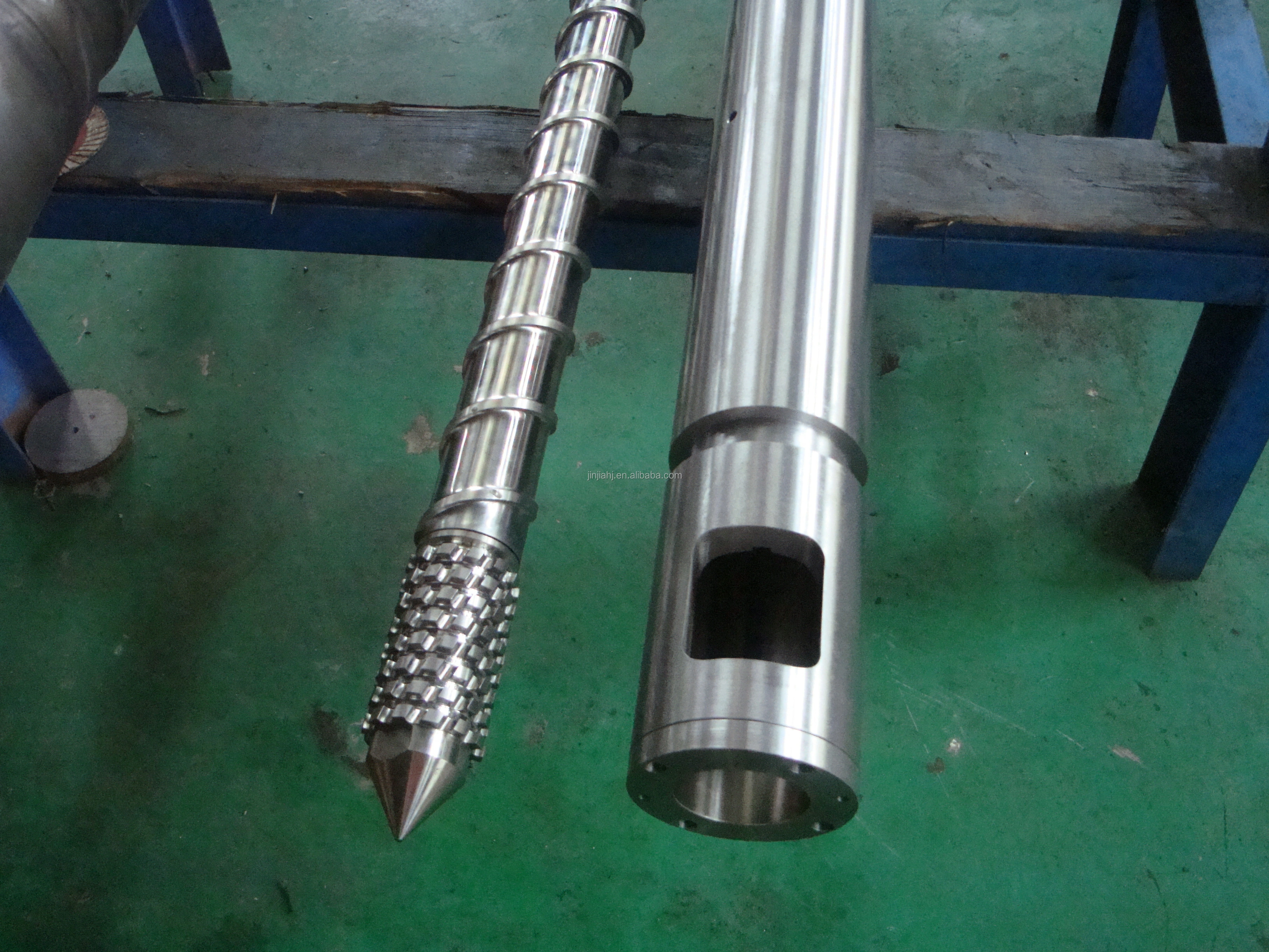 Bimetallic Screw for Injection Molding Machine