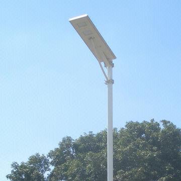 With 5 years warranty 120lm/w integrated solar street light all in one