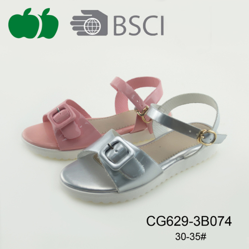 Cô gái xinh đẹp mới nhất phẳng Pu Sandals