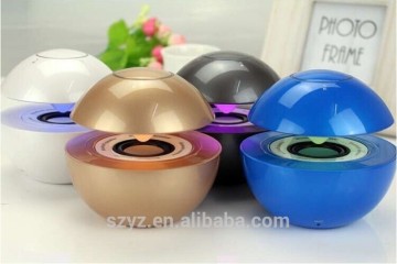 BT118 LED light bluetooth speaker with rechargeable battery for christmas gift