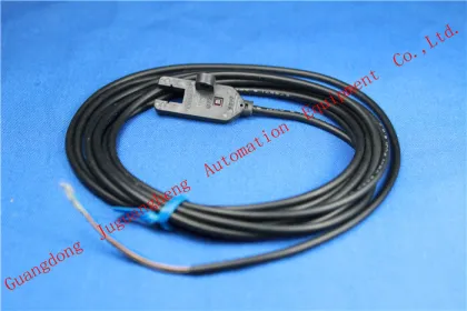 S4045M EE-SX872A Omron Sensor