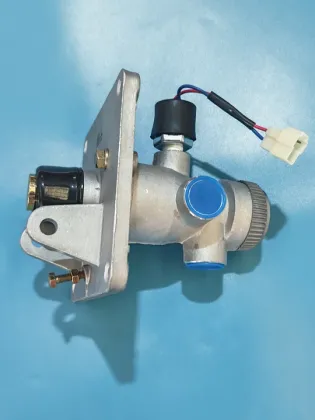 Foot Brake Valve with Brake Light Switch LG50 (60F)