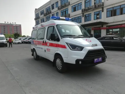 Ford Full Shun Mid Axle Diesel Monitoring Ambulance