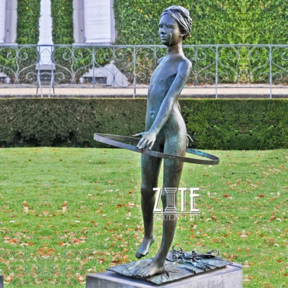 Garden outdoor life size bronze girl playing hula hoop statue