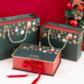 صندوق هدايا عيد الميلاد الخضراء المطبوع مع شريط