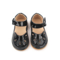 Sandalias de suela de goma PU zapatos de niña chillones al por mayor