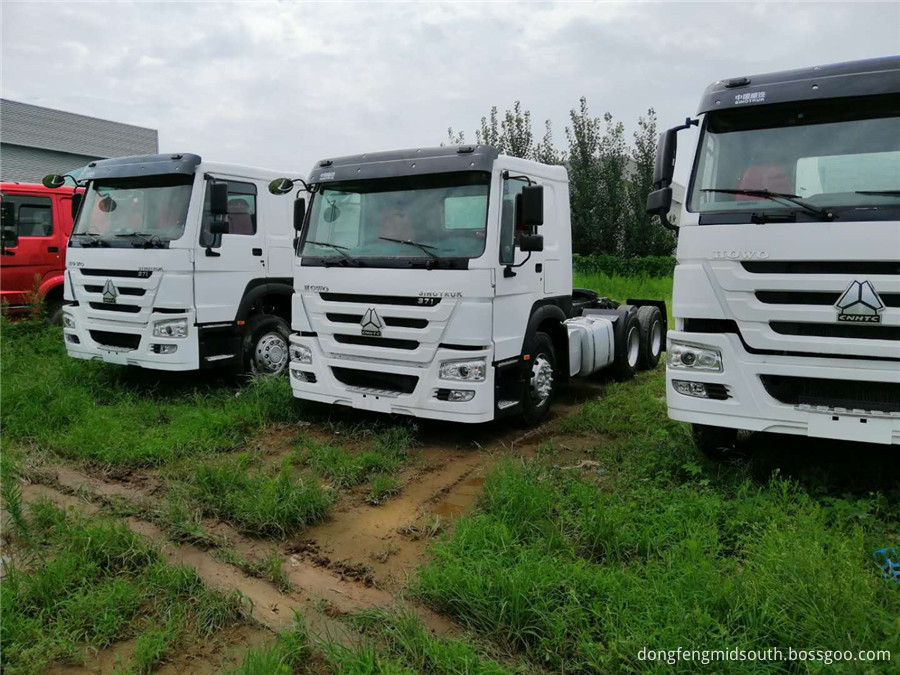 Sinotruck Howo 6x4 Truck Head 371hp 3