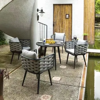 Outdoor Weaving Balcony Patio Furniture Set: Coffee Table and Chairs