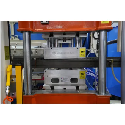 Automatic Plastic Thermoforming and Cutting Machinery