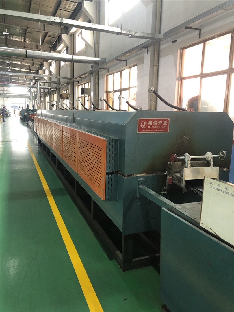 Net belt type hot air cycle tempering furnace