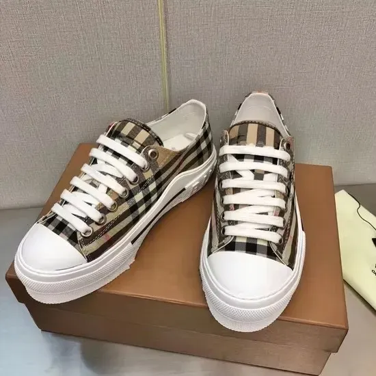 Plaid Pattern High Quality Canvas Fashion Thick Soled Women's Walking Style Shoes