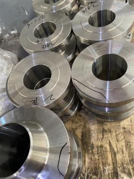 A105 ASME B16.5 WN flange