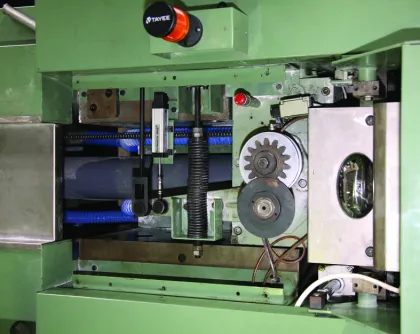 Sheep Wool Spinning Machinery: Wool-Spinning-Machine