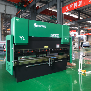 HUNSONE 2024 Press Brake with DA53TX System 130T 3200 for CNC Sheet Metal Bending