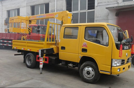 Dongfeng 4x2 Crane Truck Loading Platform