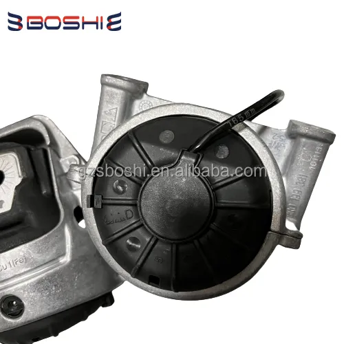 Rubber Metal Engine Mount for Audi A4 A5 Q5 8R0199381C 8R0199381E