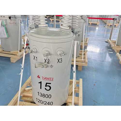 15кВА 13800В 120/240В однофазный трансформатор на столбе