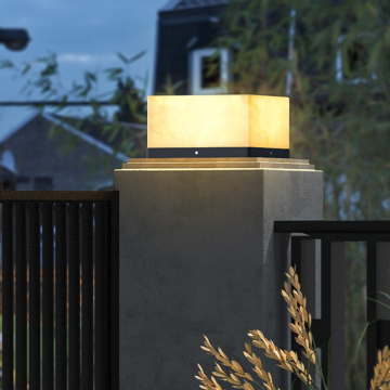 IP65 Waterproof Solar Powered Garden Light for Outdoor Villa Courtyards