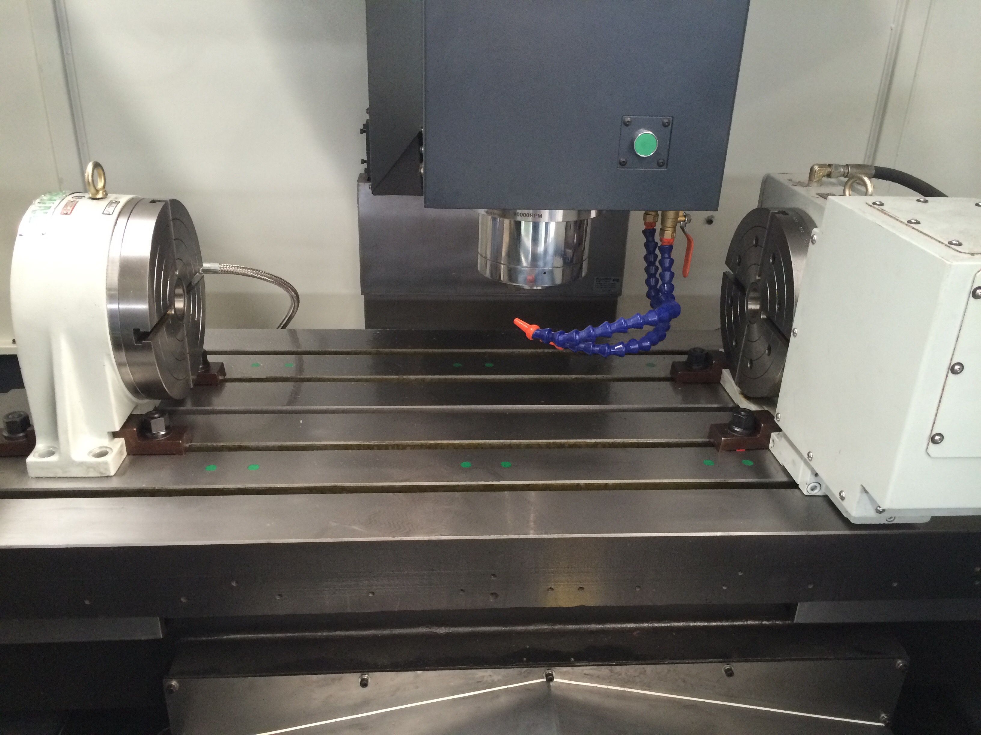 Vmc Machine With 4th Axis
