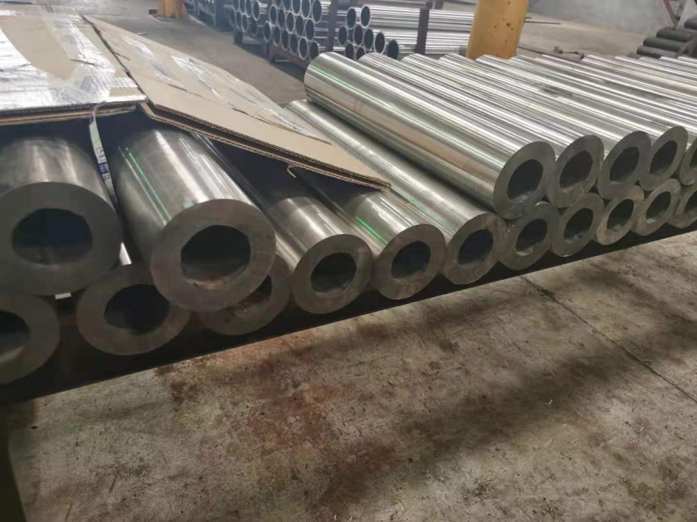 Carbon and alloy steel hollow bar for machining