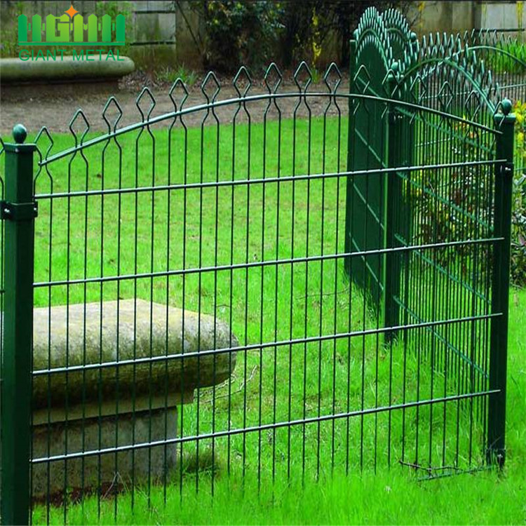 Giant Decorative Prestige Mesh Fence