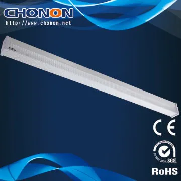 28W LED lighting fixture with prismatic or opal diffuser