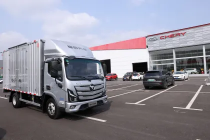 Temperature Controlled Van Truck for Transport