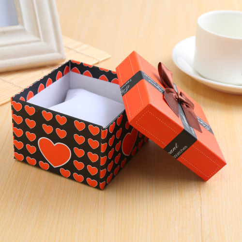 Cute Bracelet Packaging Watch Box with Velvet Pillow