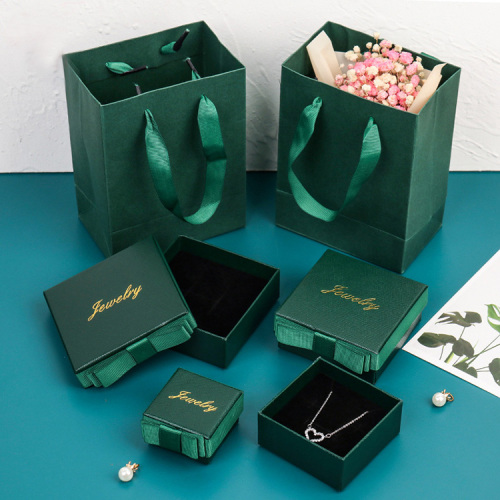 Velvet Insertar caja de joyería de bownot de papel verde de textura