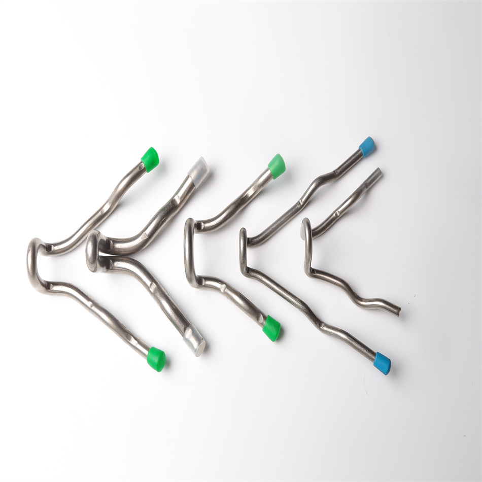 plastic anchors vs metal anchors China Manufacturer