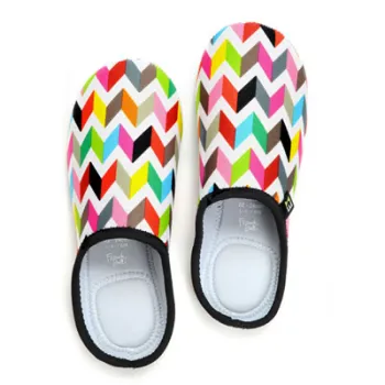 Professional comfortable mens slip-resistant cut-resistant customerize lovely nude kids indoor shoes