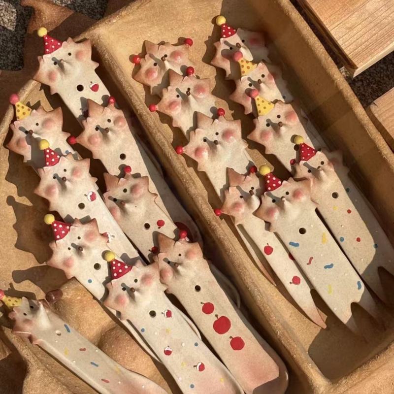 Creative Cute Hedgehog Spoon - Fun Kitchen Accessory