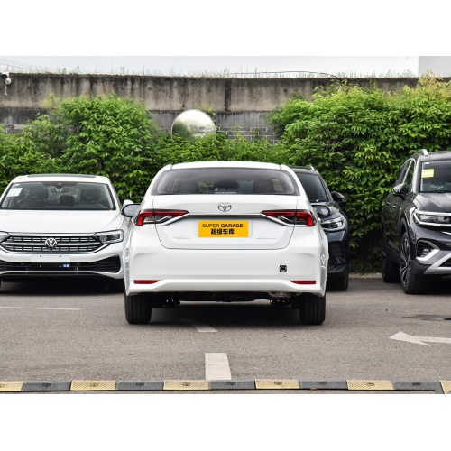 Noul Toyota Corolla Sedan pe benzină cu 5 locuri cu cutie de viteze automată și cameră spate