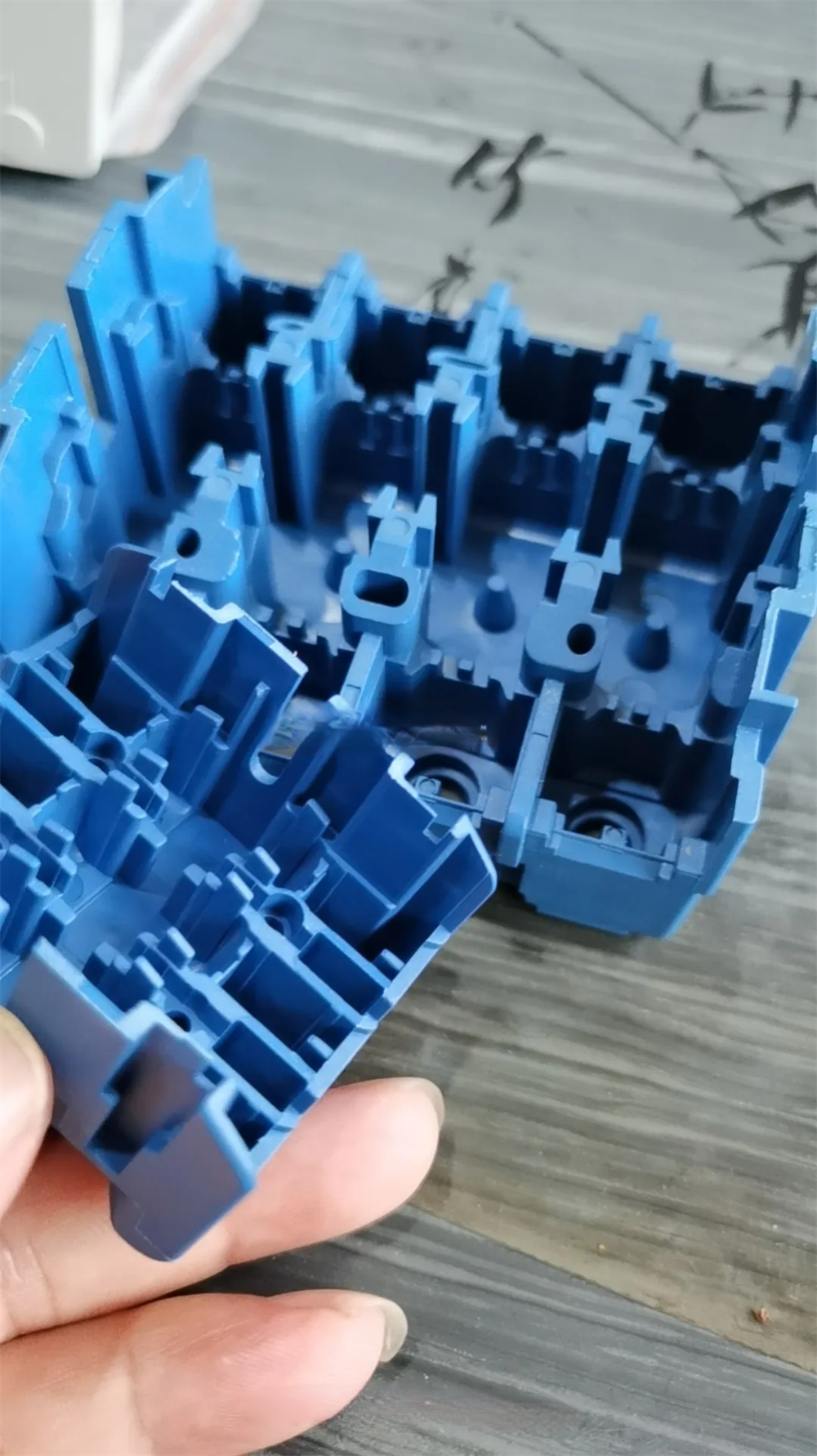 Blue injection molding parts (2)