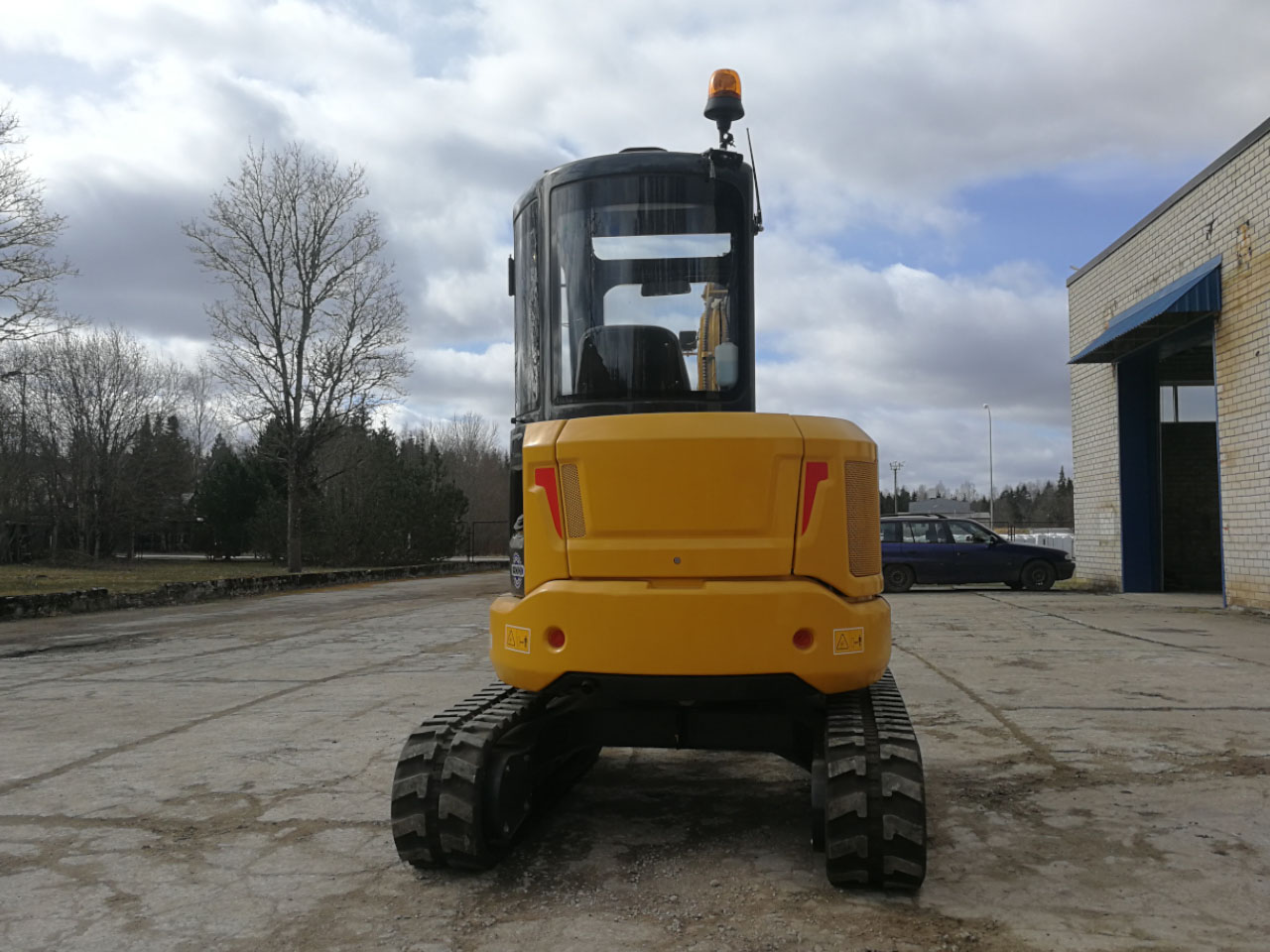 9018f 4