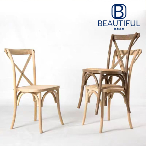 Liangjia'nın basit çatallı sandalyesi