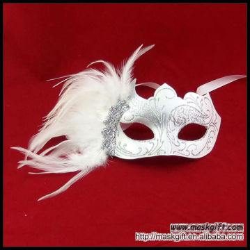 Popular 100% Handpainted Wholesale White And Silver Wedding Feather Mask