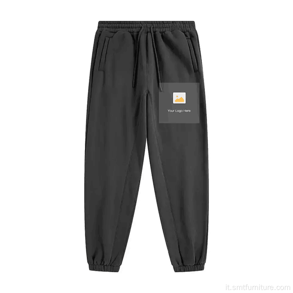 Pantaloni da maglietta casual indossa abiti a maniche lunghe