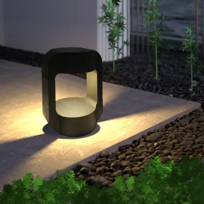 Decorative Outdoor Lighting: Lawn Pole Lights & Landscape Street Lights