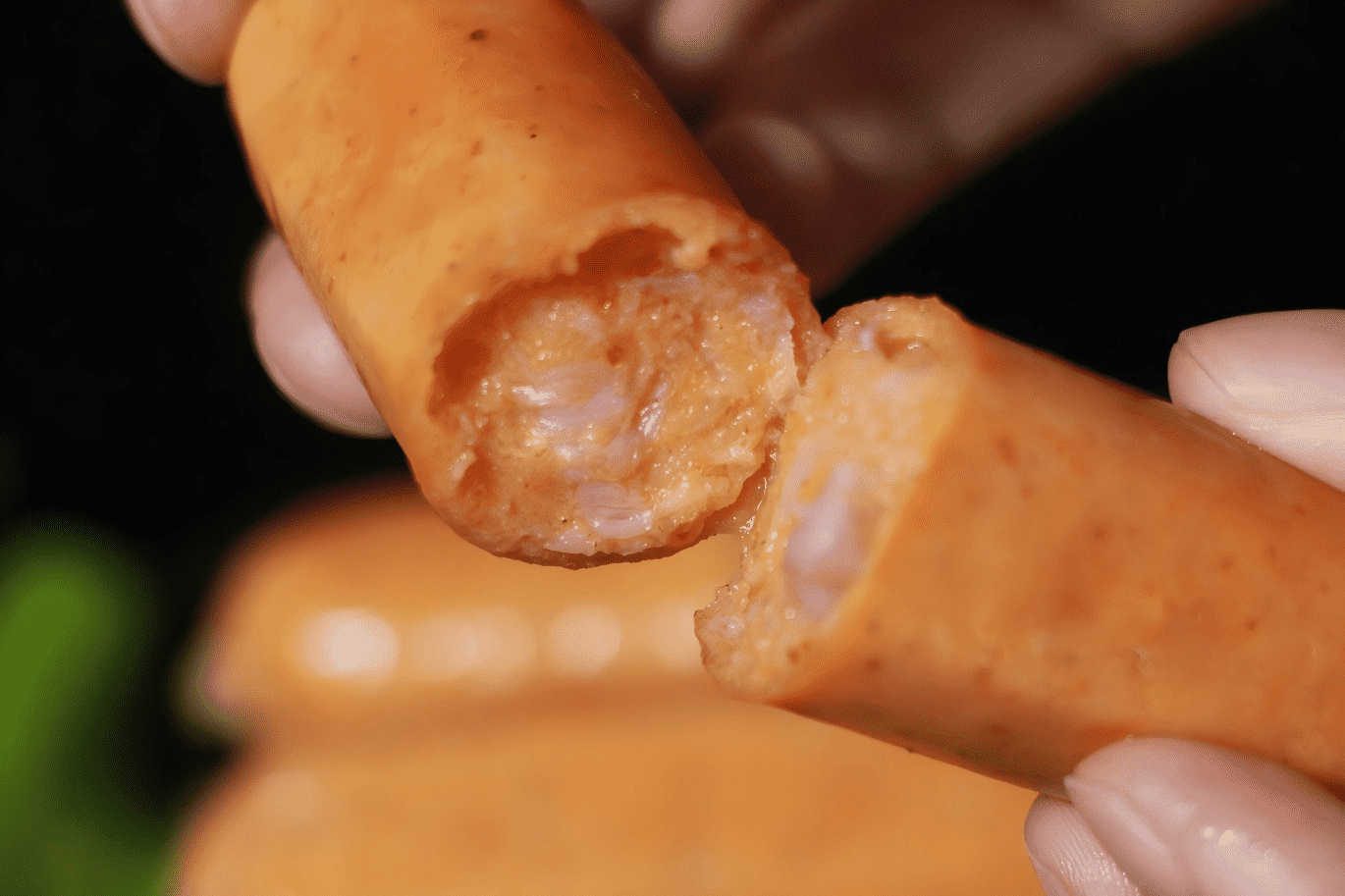 Spicy small grilled sausages