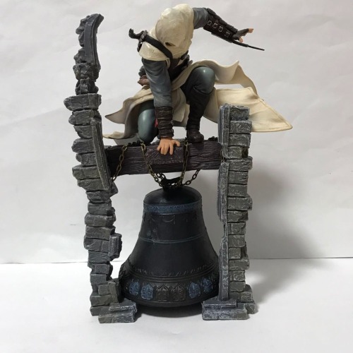 Ubisoft Assassin's Creed - Altaïr, The Legendary Assassin 28cm Statue en PVC | Achetez sur